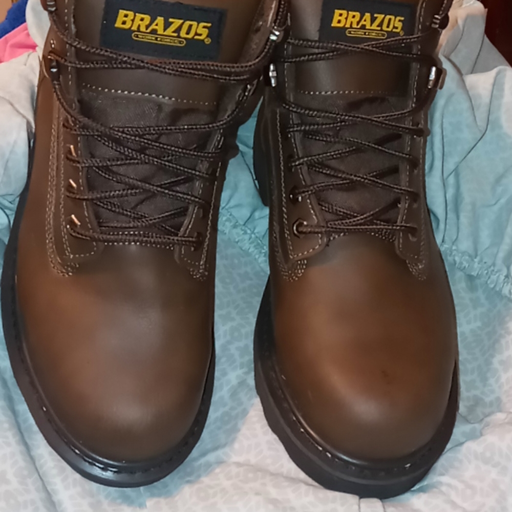 Steel toe work boots